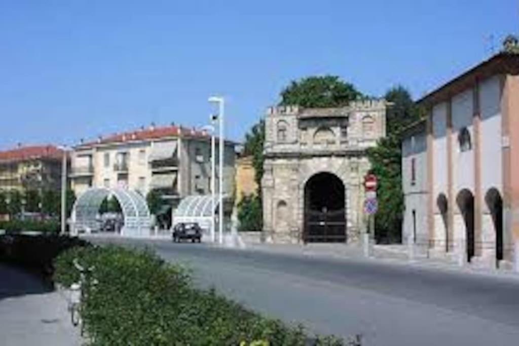 科莱奇奥Residenza Borgo 9公寓 外观 照片